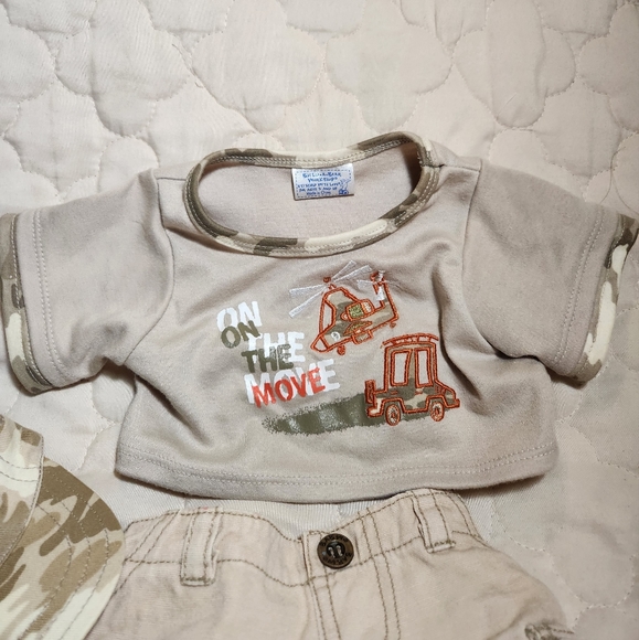 Build A Bear Workshop Tan Camo On The Move Shirt W/ Matching Visor & Tan Shorts - Picture 2 of 8